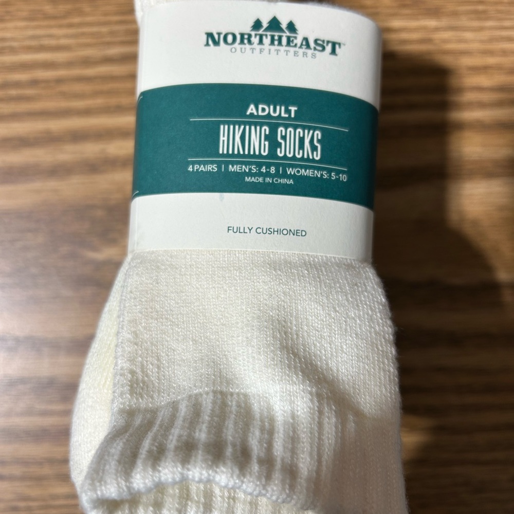 2 packages of 4 Northeast adult Hiking Socks